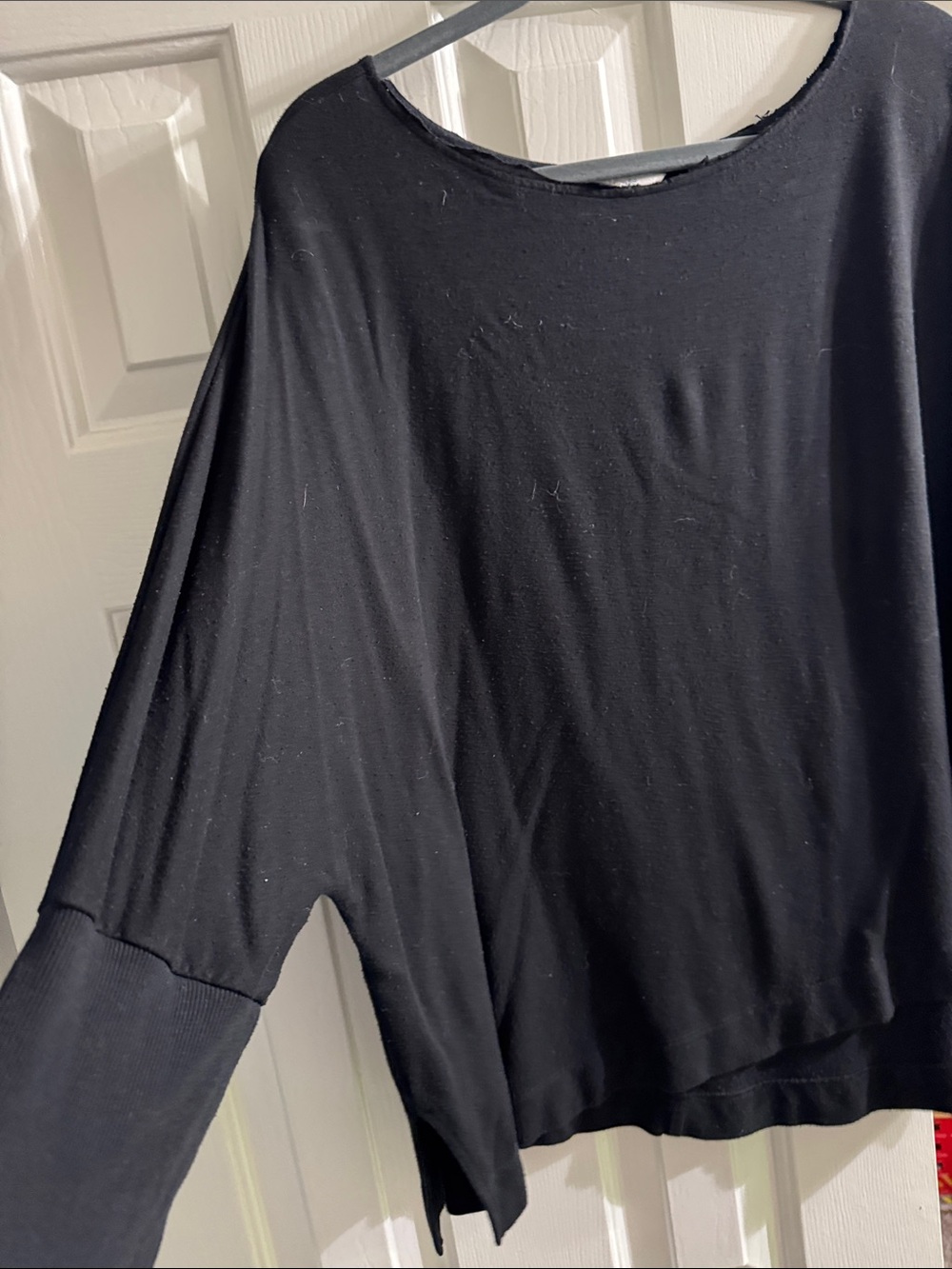 Terra & Sky Black Relaxed Long-Sleeve Lightweight Sweatshirt